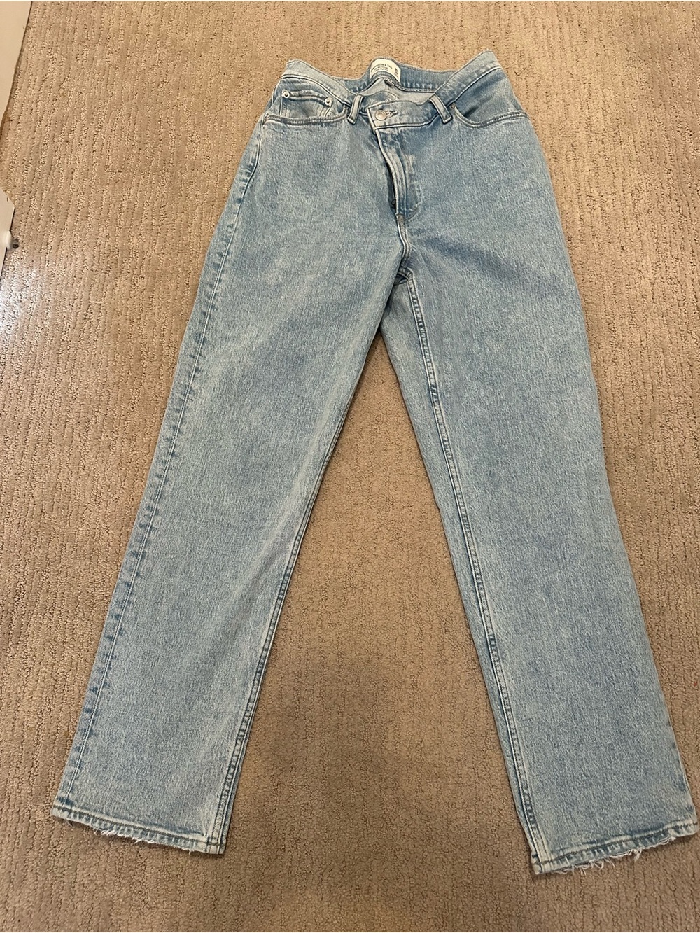 Abercrombie & Fitch Women’s Straight-Leg Jeans